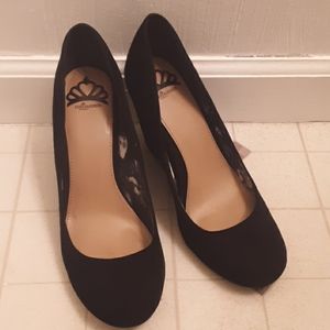 Black felt wedges